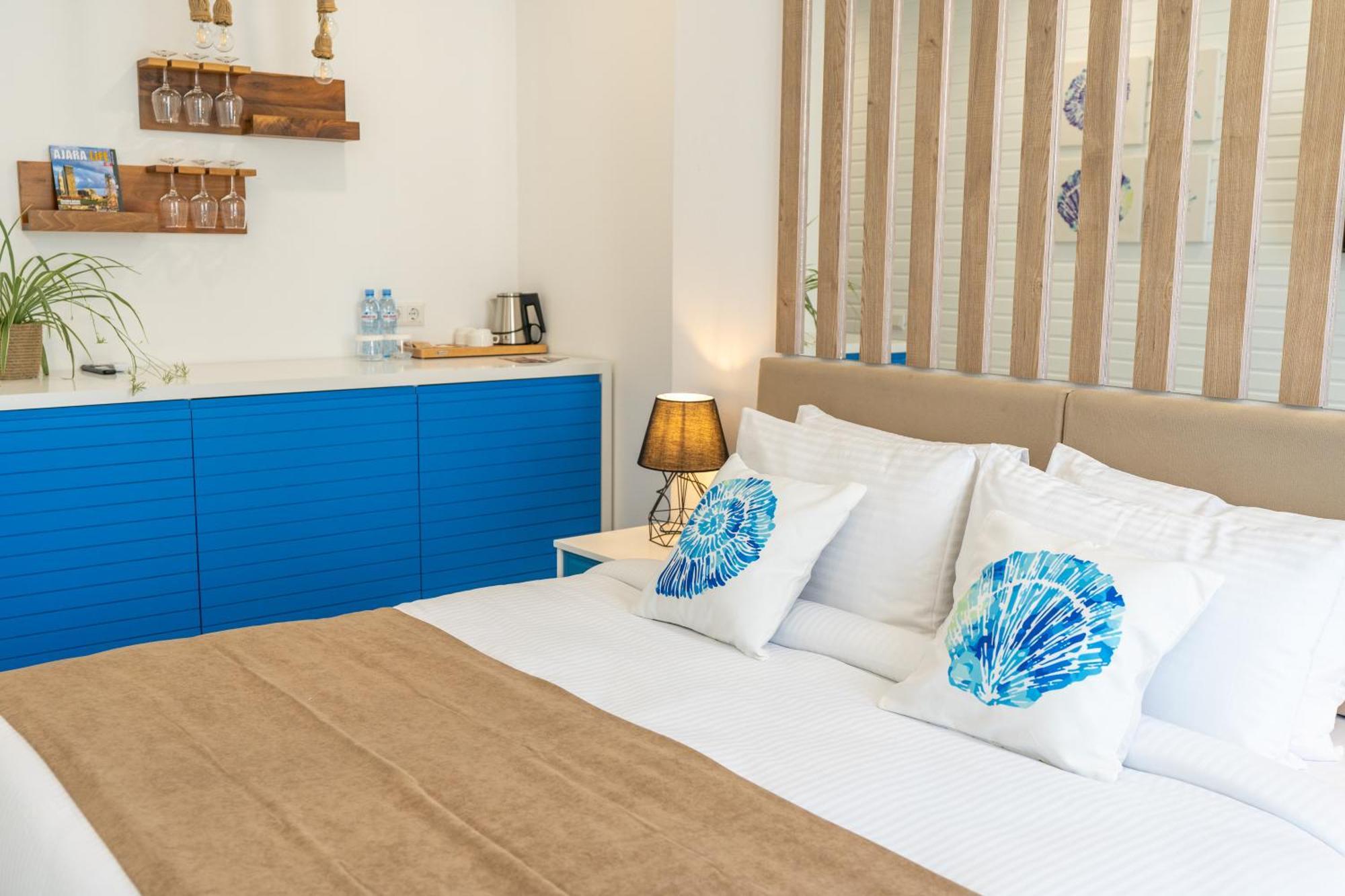Seagull Beachfront Boutique Hotel Batoumi Chambre photo